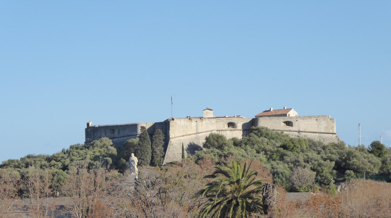 Le Fort carré